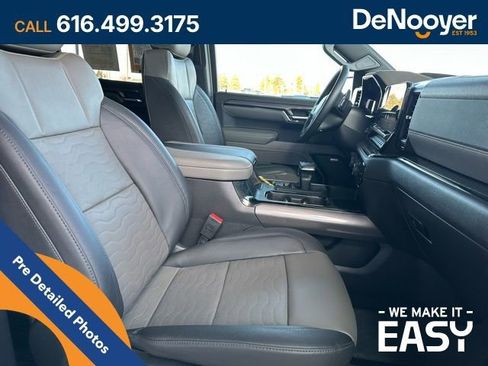 Used 2023 Chevrolet Silverado 1500 ZR2 w/ Technology Package image 19