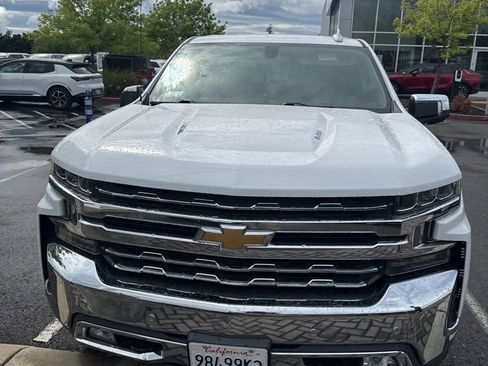 Used 2022 Chevrolet Silverado 1500 LTZ image 2