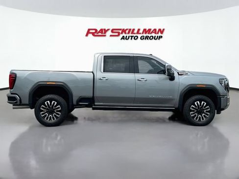 Used 2024 GMC Sierra 2500 Denali w/ Denali Reserve Package AWD/4WD image 8