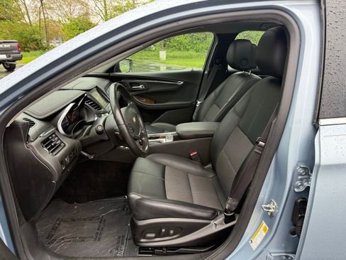 Used 2014 Chevrolet Impala LT w/ Convenience Package FWD image 11