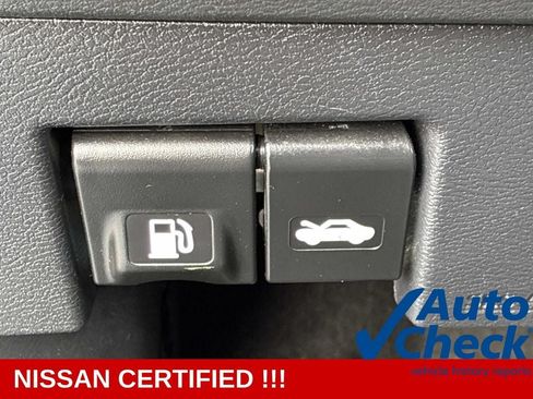 Used 2024 Nissan Kicks SR w/ SR Premium Package FWD image 25
