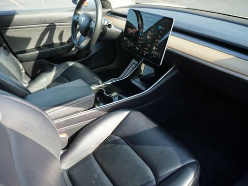 Used 2019 Tesla Model 3 Long Range image 29