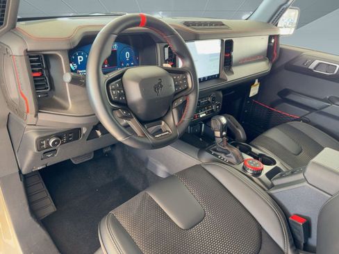 New 2025 Ford Bronco Raptor image 4