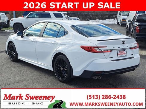 Used 2025 Toyota Camry SE image 29