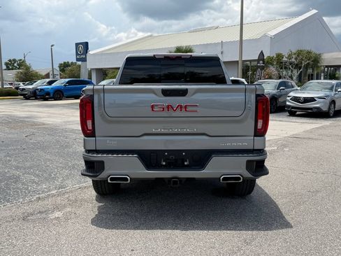Used 2024 GMC Sierra 1500 Denali w/ Technology Package AWD/4WD image 5
