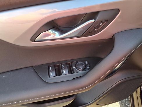 New 2026 Chevrolet Blazer LT image 9