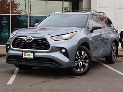 Used 2020 Toyota Highlander XLE