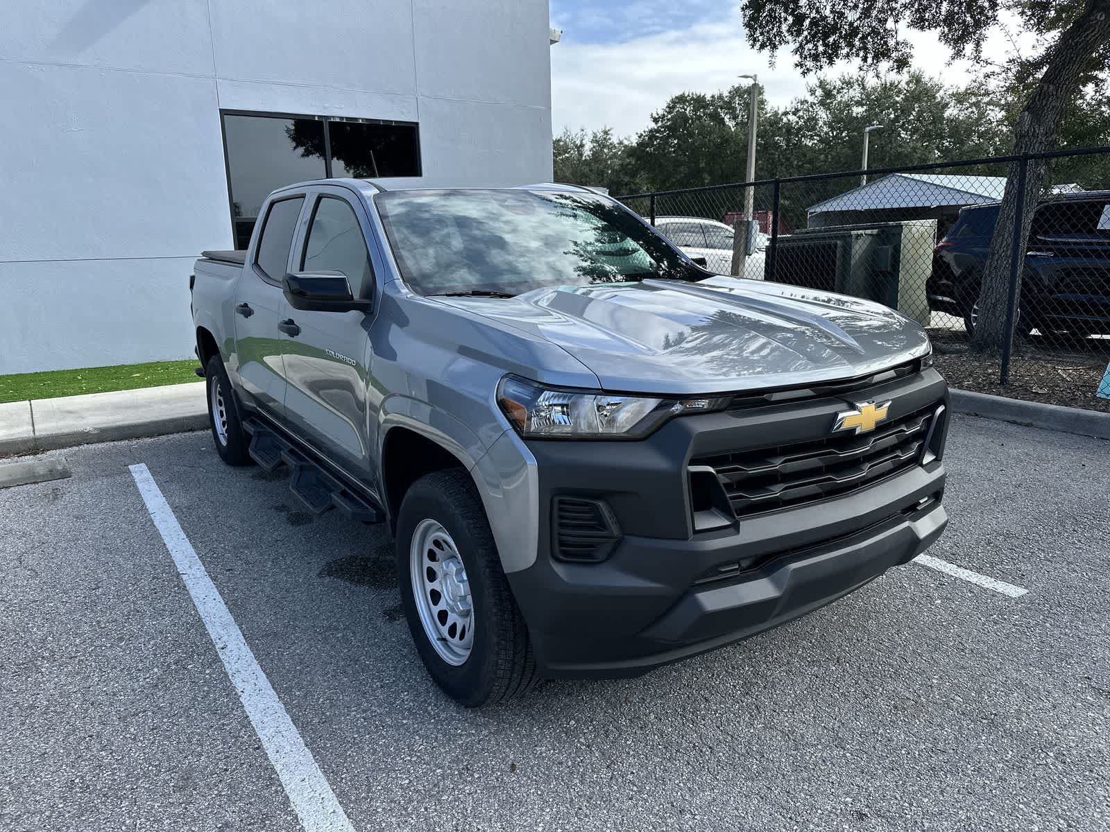 Used 2024 Chevrolet Colorado W/T w/ WT Convenience Package II RWD image 11