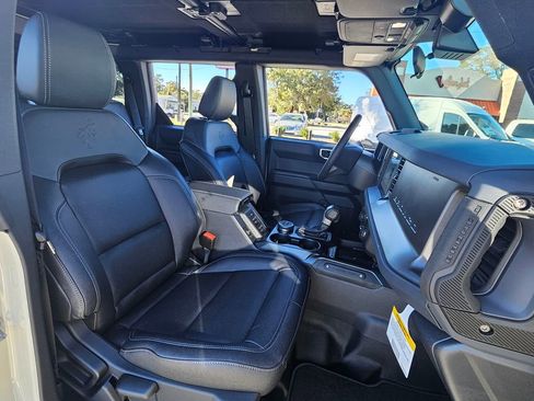 New 2025 Ford Bronco Big Bend image 9
