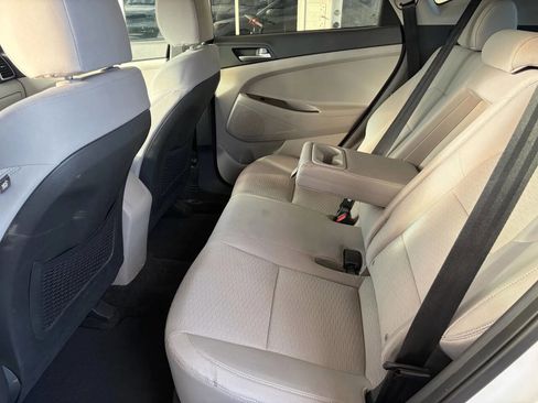 Used 2019 Hyundai Tucson SE image 10
