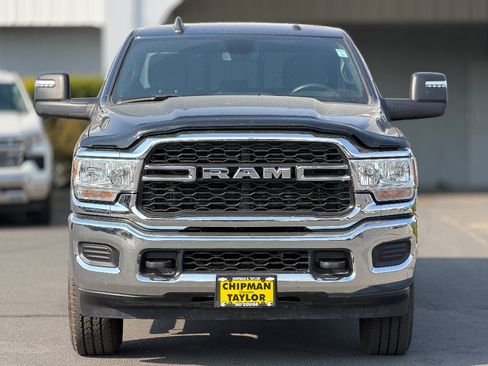 Used 2024 RAM 2500 Tradesman w/ Chrome Appearance Group AWD/4WD image 14