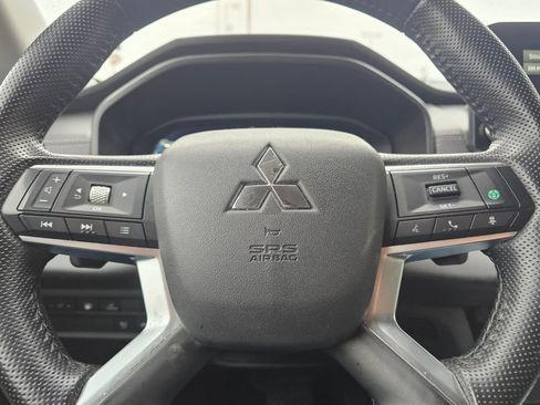 Used 2024 Mitsubishi Outlander SEL AWD/4WD image 19