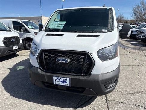 New 2025 Ford Transit 250 Low Roof RWD image 10