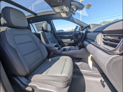 New 2026 GMC Terrain AT4 image 13