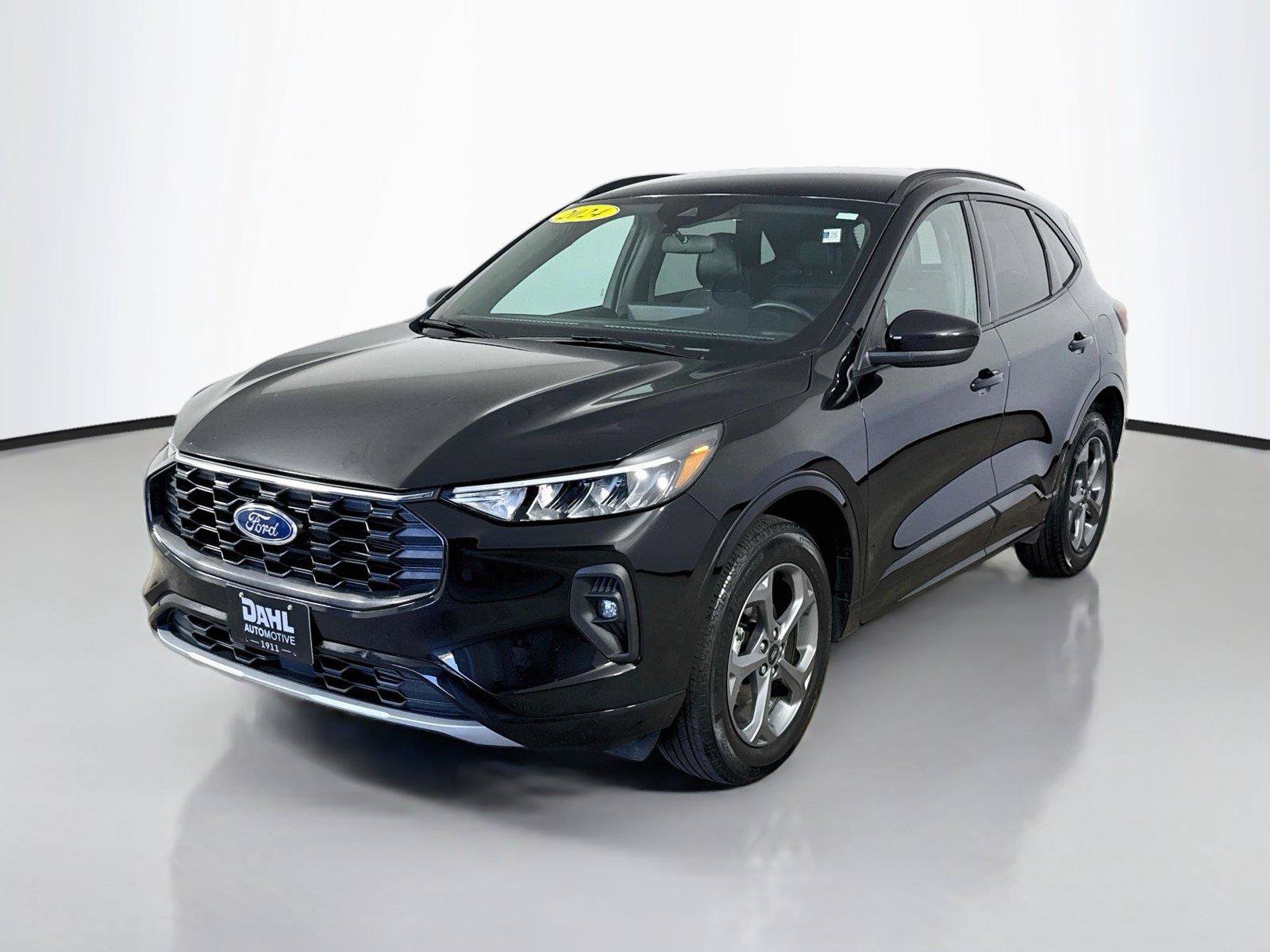 Used 2024 Ford Escape ST-Line Select w/ Tech Pack #1 AWD/4WD image 4