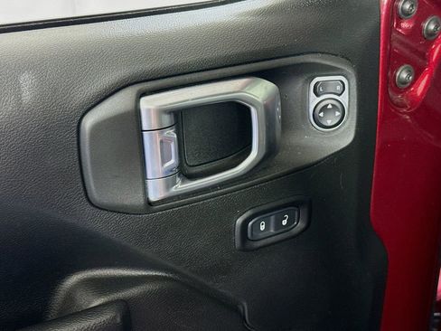 Used 2022 Jeep Wrangler Unlimited Sport AWD/4WD image 17