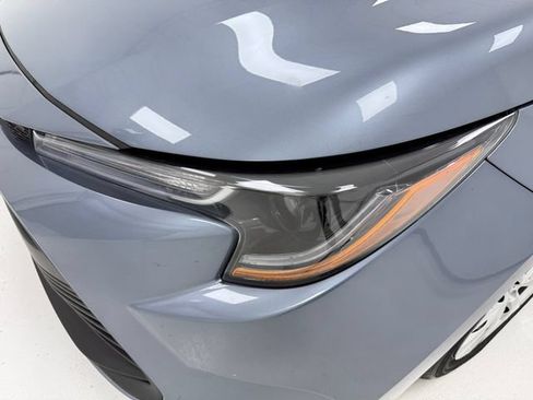 Used 2025 Toyota Corolla LE FWD image 6
