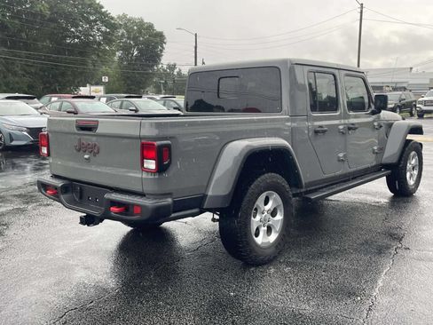 Used 2022 Jeep Gladiator Rubicon w/ Cold Weather Group AWD/4WD image 3