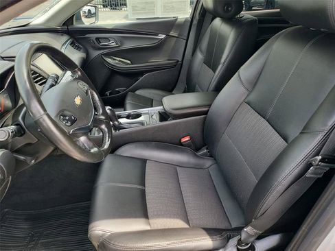 Used 2019 Chevrolet Impala LT w/ LT Convenience Package FWD image 11
