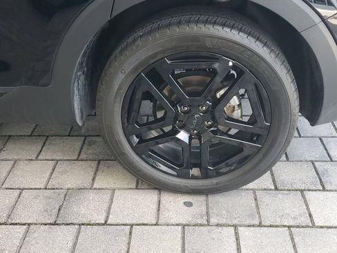 Certified 2025 Kia Telluride SX Prestige X-Line AWD/4WD image 5