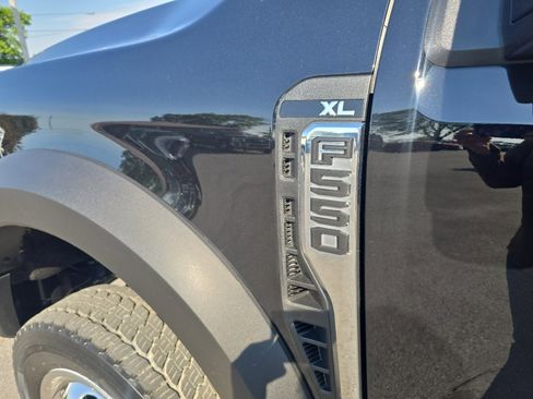 Used 2023 Ford F550 4x4 Crew Cab Super Duty image 20