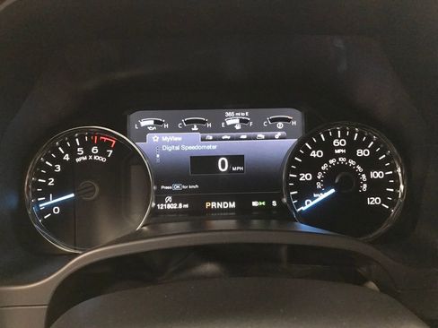 Used 2018 Ford F150 Lariat w/ Equipment Group 502A Luxury image 17