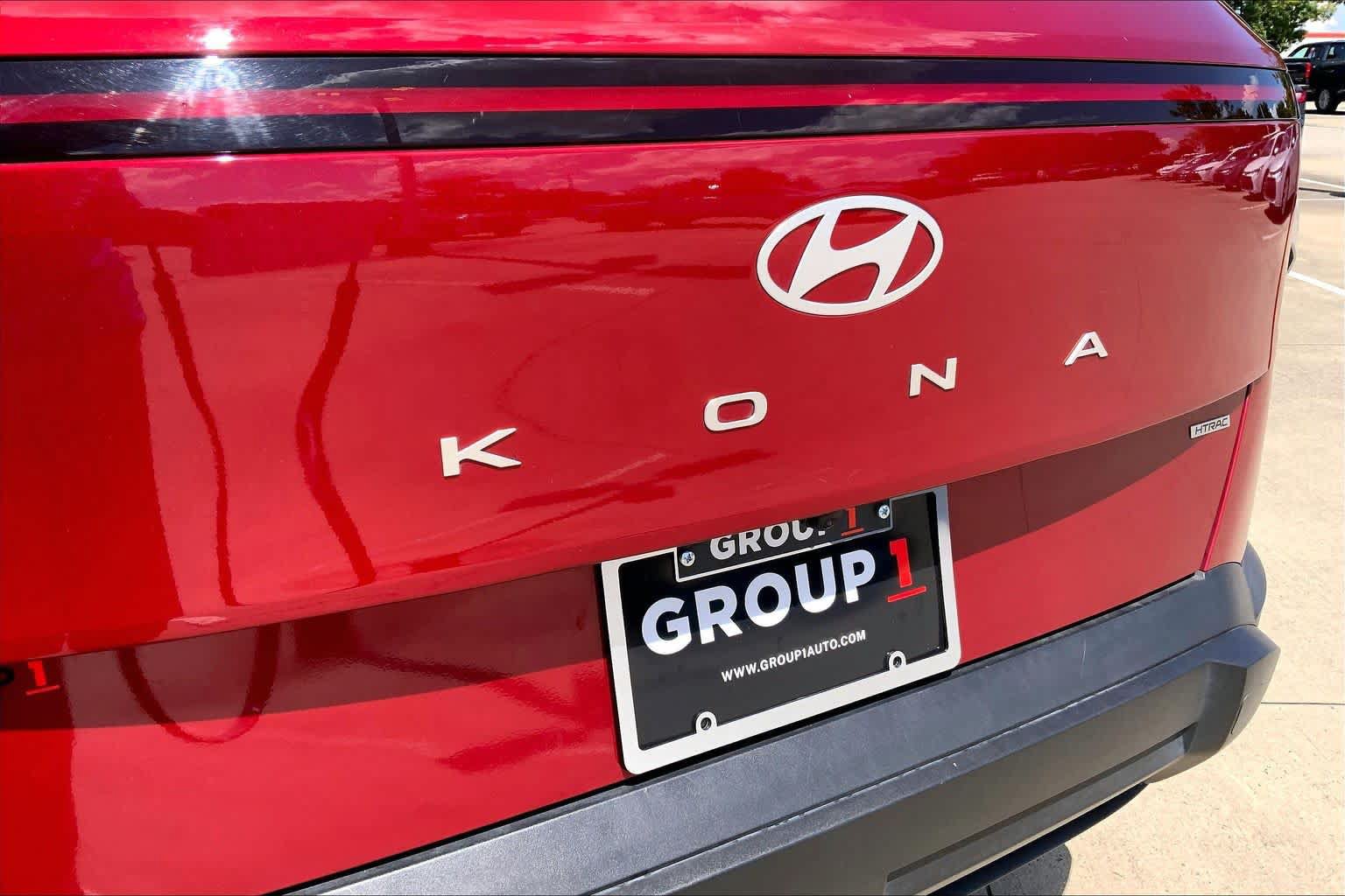 Used 2025 Hyundai Kona SEL AWD/4WD image 32