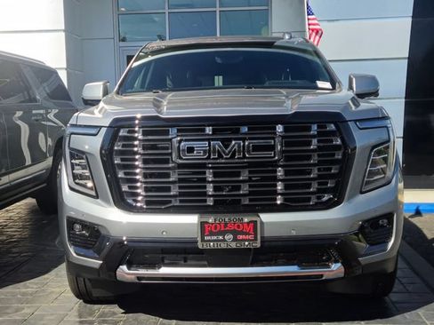 New 2026 GMC Yukon Denali Ultimate AWD/4WD image 2