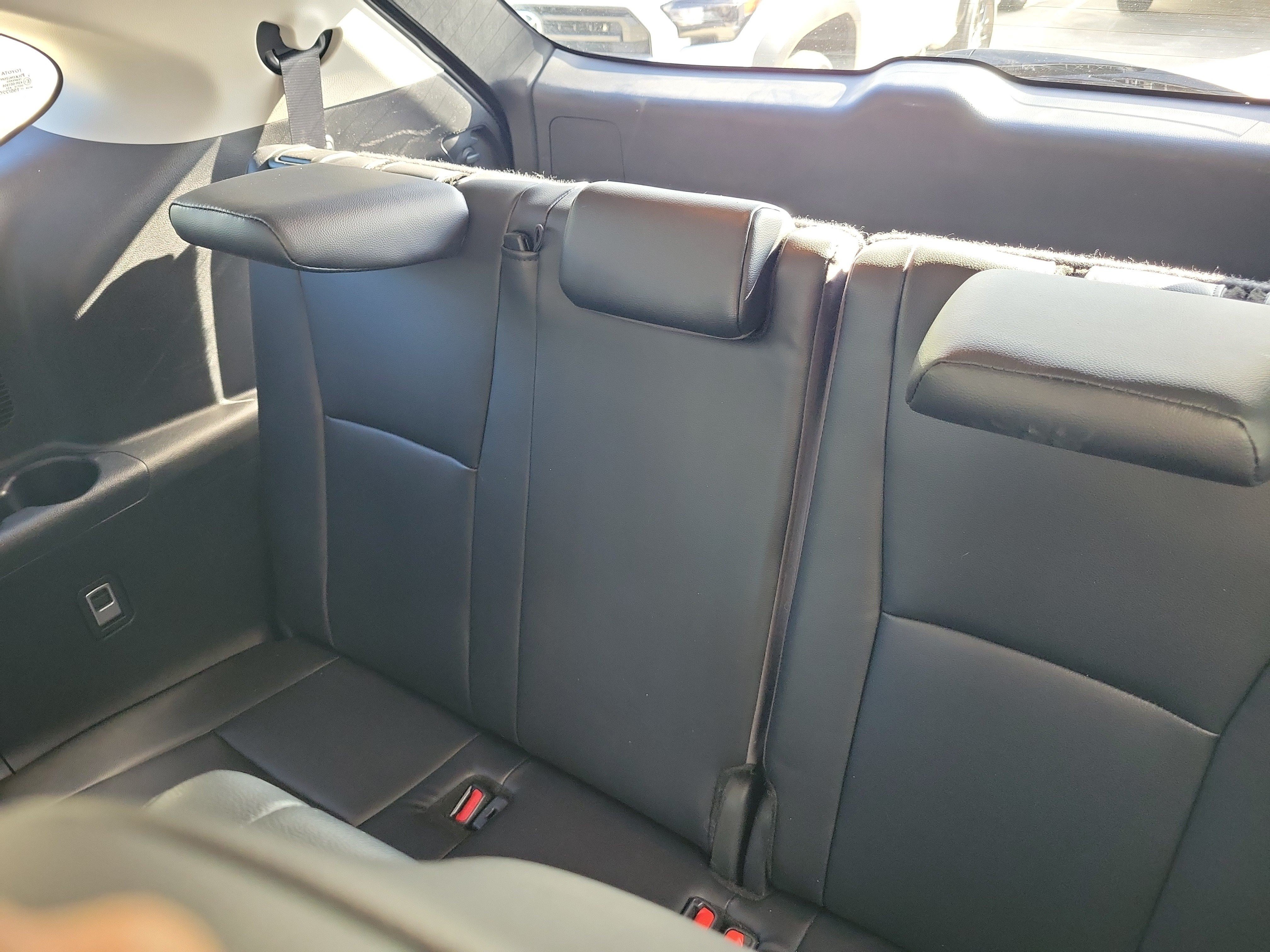 Used 2024 Toyota Highlander XLE FWD image 14