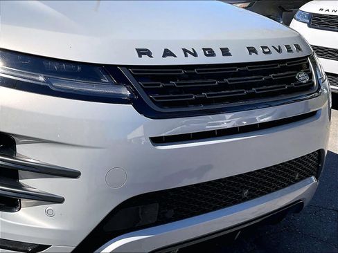 Used 2026 Land Rover Range Rover Evoque Dynamic SE AWD/4WD image 32