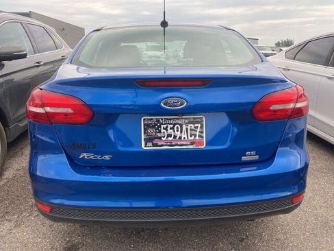Certified 2018 Ford Focus SE w/ SE Appearance Package image 5