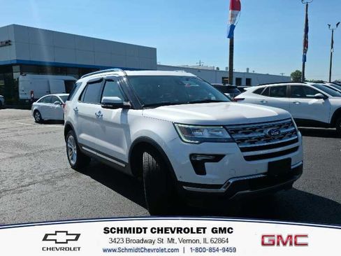 Used 2018 Ford Explorer Limited w/ Equipment Group 301A AWD/4WD image 3