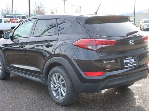 Used 2018 Hyundai Tucson SE image 6