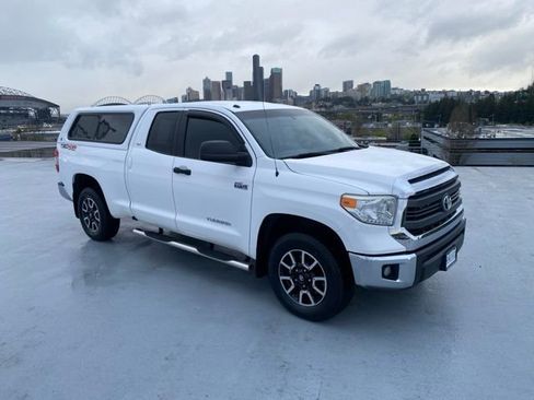 Used 2014 Toyota Tundra SR5 w/ TRD Off Road Package image 25