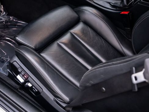 Used 2018 BMW M4 Convertible RWD image 15