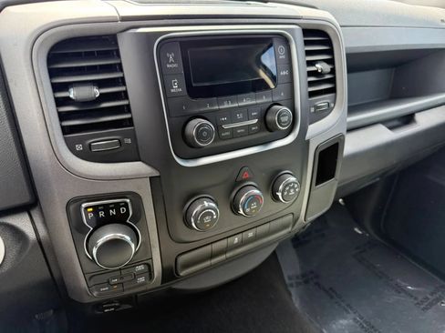 Used 2018 RAM 1500 Express AWD/4WD image 20