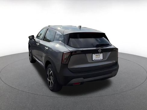 Used 2025 Nissan Kicks SV image 11