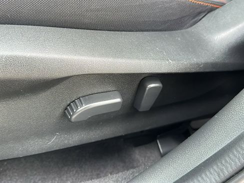 Certified 2021 Subaru Crosstrek 2.0i Premium w/ Moonroof Package image 13