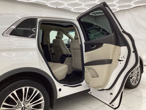 Used 2017 Lincoln MKX Reserve w/ Lincoln MKX Climate Package AWD/4WD image 23
