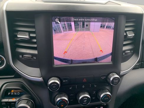 Used 2020 RAM 1500 Big Horn AWD/4WD image 17