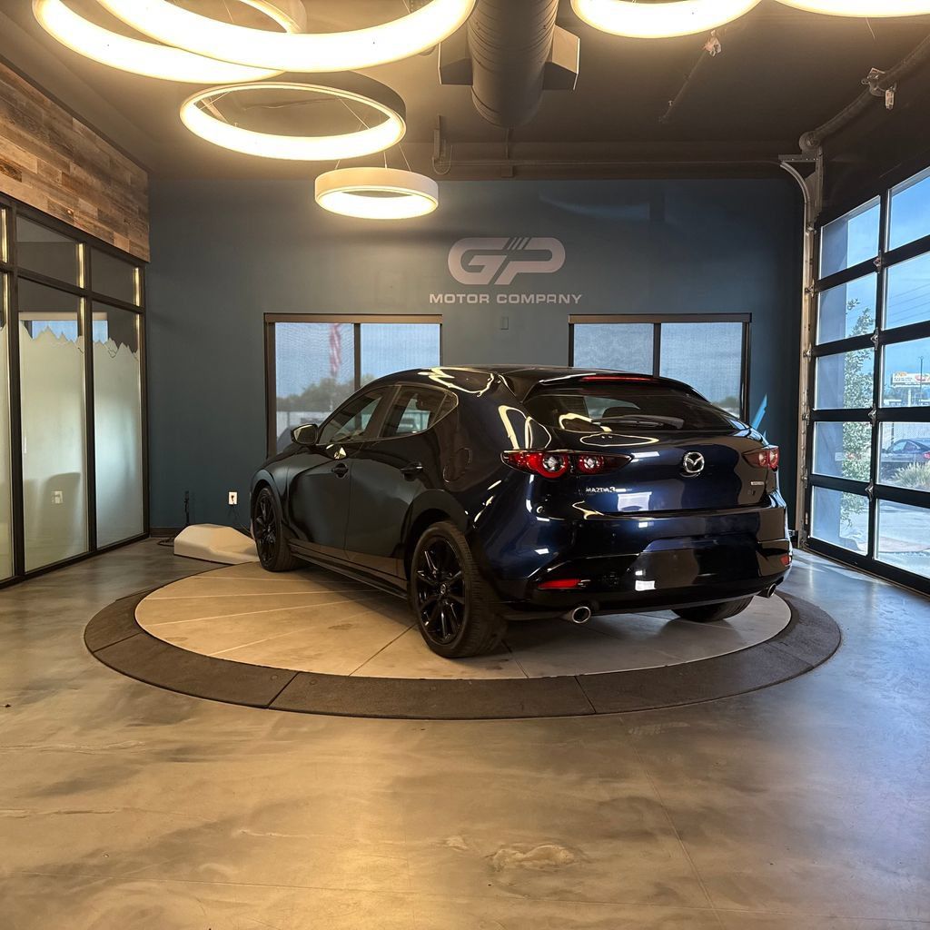 Used 2025 MAZDA MAZDA3 s Sport FWD image 5