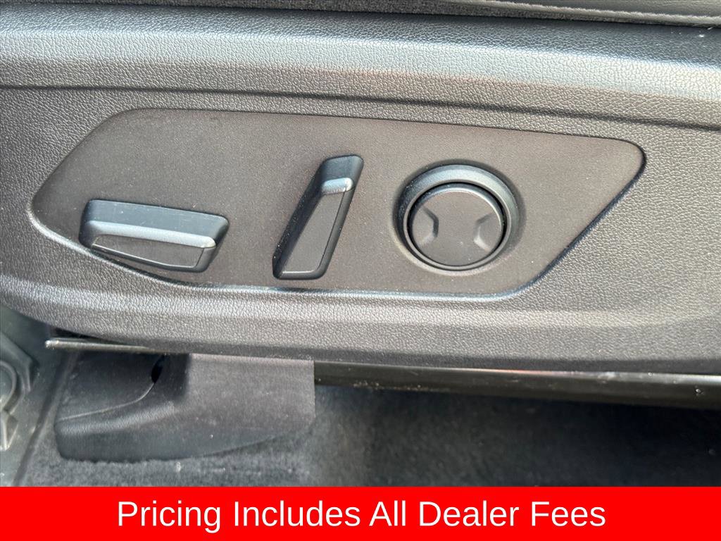 Used 2023 Kia Sorento S FWD image 15