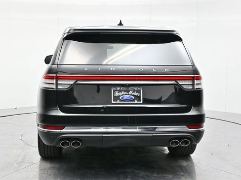 Used 2023 Lincoln Aviator Reserve w/ Equipment Group 201A image 6