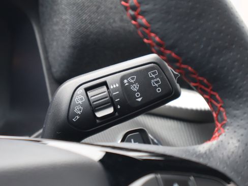 Used 2025 Ford Explorer ST image 20