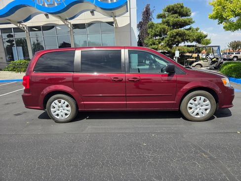 Used 2017 Dodge Grand Caravan SE w/ Power Window Group FWD image 3