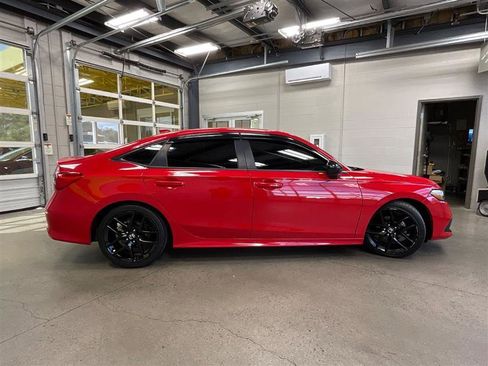 Used 2022 Honda Civic Sport image 6