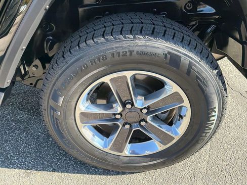 Used 2021 Jeep Wrangler Unlimited Sahara image 31