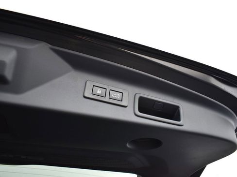 Used 2026 Subaru Forester Touring image 28