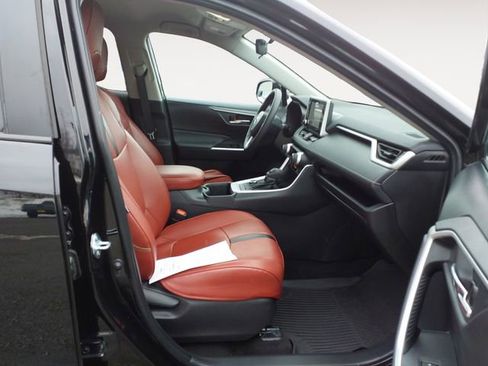 Used 2024 Toyota RAV4 XLE w/ Weather Package image 15