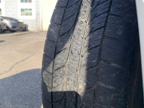 Used 2016 Toyota Prius Three image 20